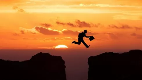 مدار الساعة,أخبار ثقافية