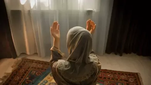 مدار الساعة,شؤون دينية