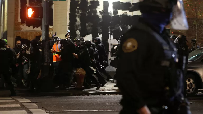 مدار الساعة,أخبار عربية ودولية