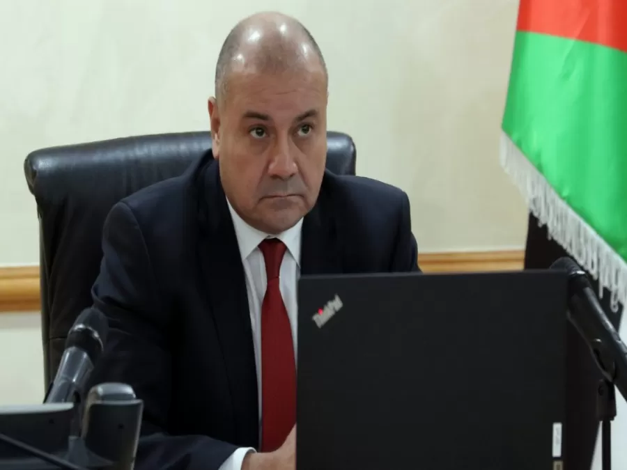 مدار الساعة,أخبار مجلس النواب الأردني,عبد المنعم العودات,الملك عبد الله الثاني بن الحسين,القوات المسلحة الأردنية,المملكة الأردنية الهاشمية,مجلس النواب,القوات المسلحة,الأمم المتحدة,قطاع غزة,الضفة الغربية,المسجد الأقصى,جامعة الدول العربية,الجيش العربي