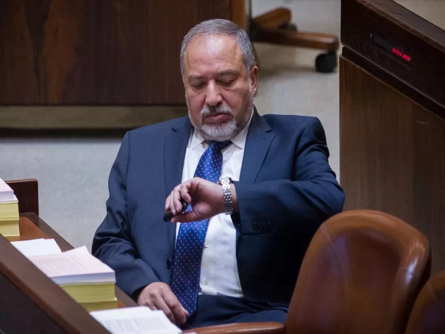 مدار الساعة,أخبار عربية ودولية,وزير الدفاع,رئيس الوزراء,قطاع غزة,حزب الله,مواقع التواصل الاجتماعي,بنيامين نتنياهو