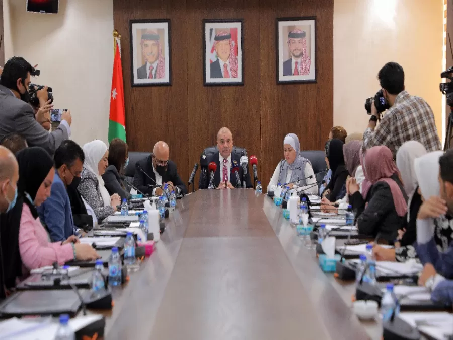 مدار الساعة,أخبار مجلس النواب الأردني,عبد المنعم العودات,وزير الشؤون السياسية والبرلمانية,الملك عبدالله الثاني,مجلس النواب,وسائل التواصل الاجتماعي,التنمية المستدامة
