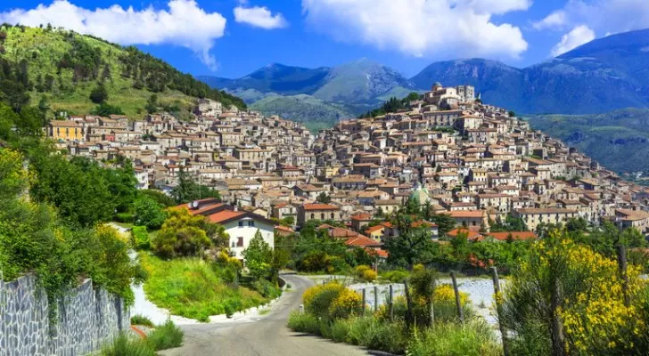 مدار الساعة,أخبار خفيفة ومنوعة