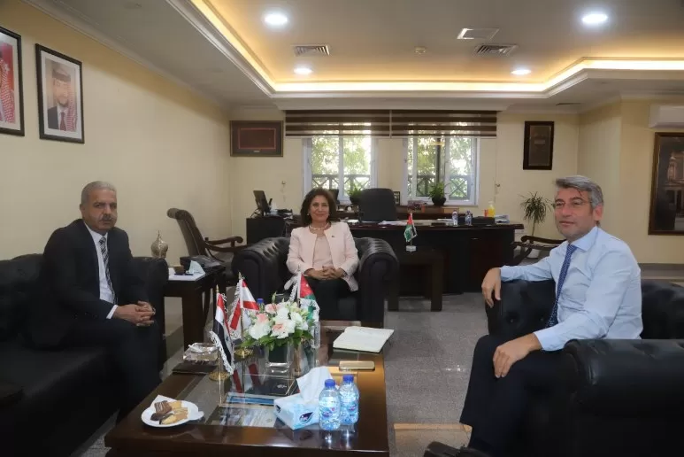 مدار الساعة,أخبار الأردن,اخبار الاردن,وزيرة الطاقة والثروة المعدنية,المملكة الأردنية الهاشمية,الملك عبد الله الثاني,رئيس الوزراء,وزارة الطاقة والثروة المعدنية,وزارة الطاقة
