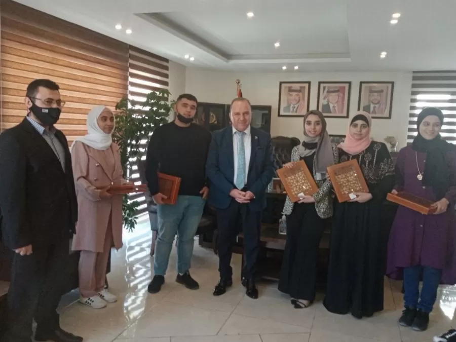 مدار الساعة,مناسبات أردنية,دائرة الشؤون الفلسطينية