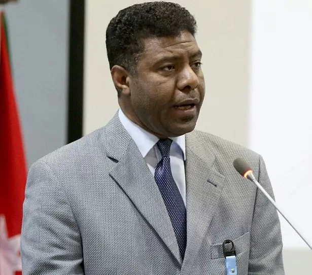 مدار الساعة,مقالات