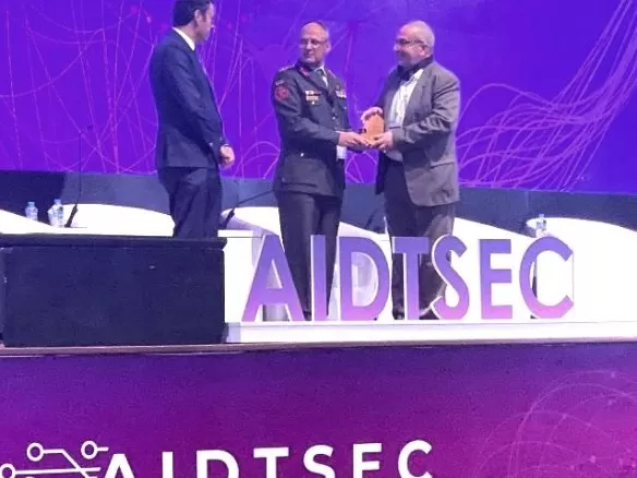 مدار الساعة,أخبار الجامعات الأردنية,ولي العهد,الحسين بن عبدالله الثاني,الملك الحسين بن طلال,الذكاء الاصطناعي,البحر الميت