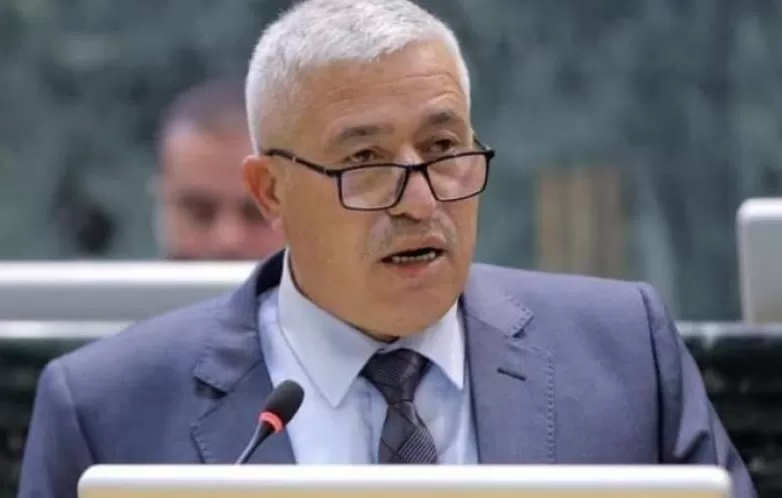 مدار الساعة,مقالات