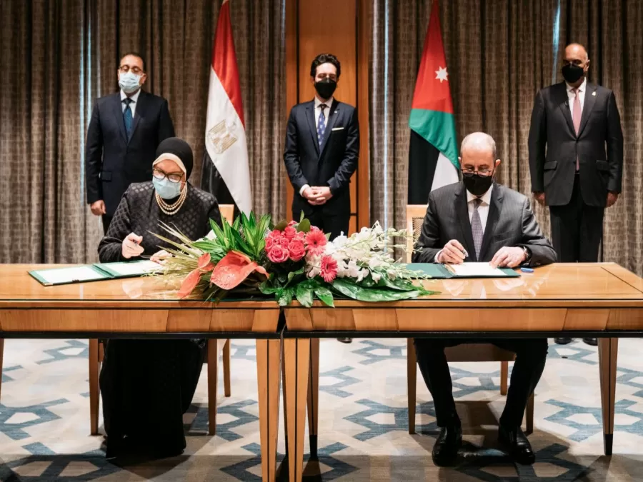 مدار الساعة,أخبار الأردن,اخبار الاردن,وزير الصناعة والتجارة والتموين,وزير السياحة والآثار,ولي العهد,الحسين بن عبدالله الثاني,رئيس الوزراء,عبدالرزاق عربيات,المؤسسة الأردنية لتطوير المشاريع الاقتصادية,هيئة تنشيط السياحة