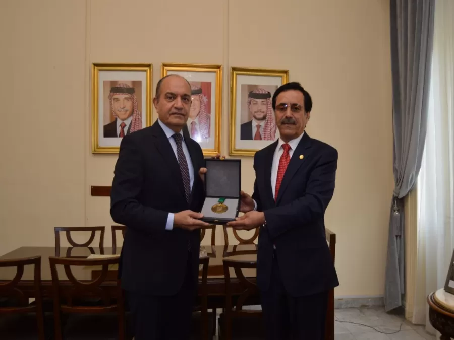 مدار الساعة,أخبار الأردن,اخبار الاردن,المملكة الأردنية الهاشمية,صندوق المعونة الوطنية,المركز الوطني للبحوث الزراعية,مديرية الأمن العام,الخدمات الطبية الملكية,الأمن العام,إدارة ترخيص السواقين والمركبات,جامعة الدول العربية