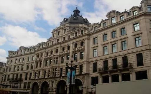 مدار الساعة,أخبار خفيفة ومنوعة