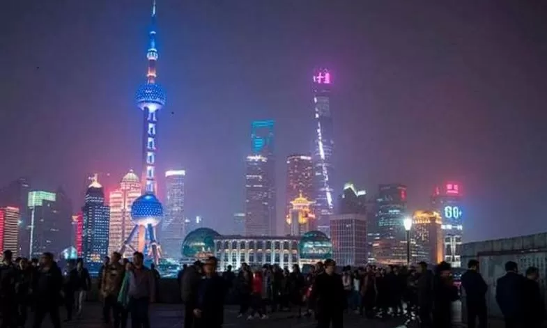 مدار الساعة,أخبار خفيفة ومنوعة