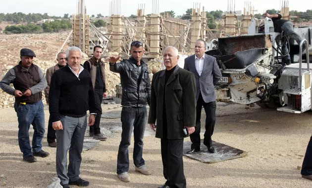 مدار الساعة,مقالات,الديوان الملكي,وسائل التواصل الاجتماعي