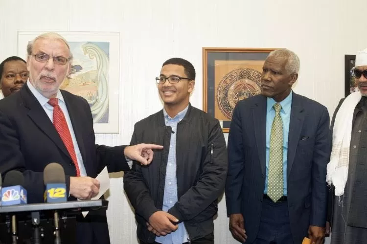 مدار الساعة,أخبار خفيفة ومنوعة