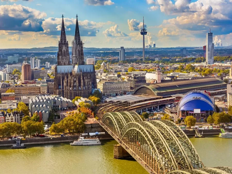 مدار الساعة,أخبار خفيفة ومنوعة