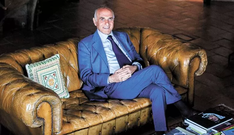 مدار الساعة,مقالات