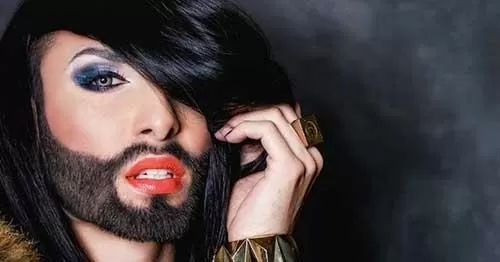 مدار الساعة,أخبار خفيفة ومنوعة