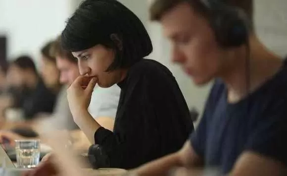 مدار الساعة,أخبار خفيفة ومنوعة