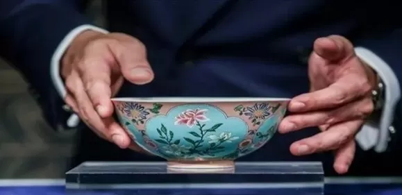 مدار الساعة,أخبار خفيفة ومنوعة