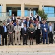 مدار الساعة,أخبار الأسرة