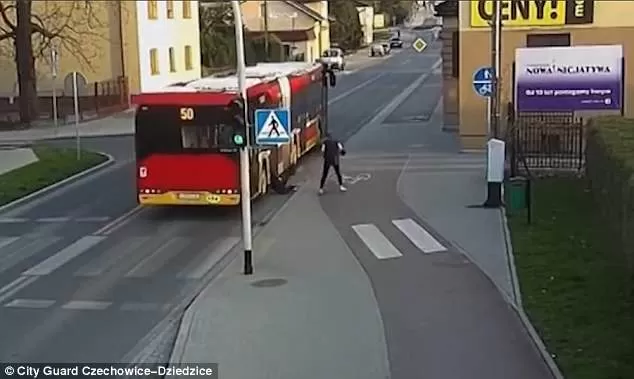 مدار الساعة,أخبار خفيفة ومنوعة