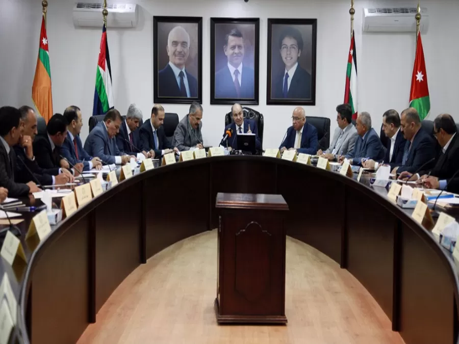 مدار الساعة,أخبار الأردن,اخبار الاردن,وزير الداخلية,وزير الشؤون السياسية والبرلمانية,وزير الصناعة والتجارة والتموين,رئيس الوزراء,محمد المومني,مهند شحادة,يعرب القضاة,وزارة الداخلية,وزارة الأوقاف,التنمية المستدامة