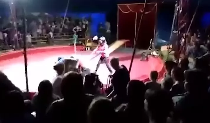 مدار الساعة,Video,فيديو,أخبار خفيفة ومنوعة,مواقع التواصل الاجتماعي