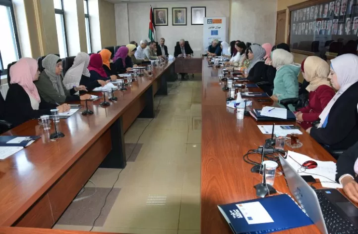 مدار الساعة,أخبار الأسرة