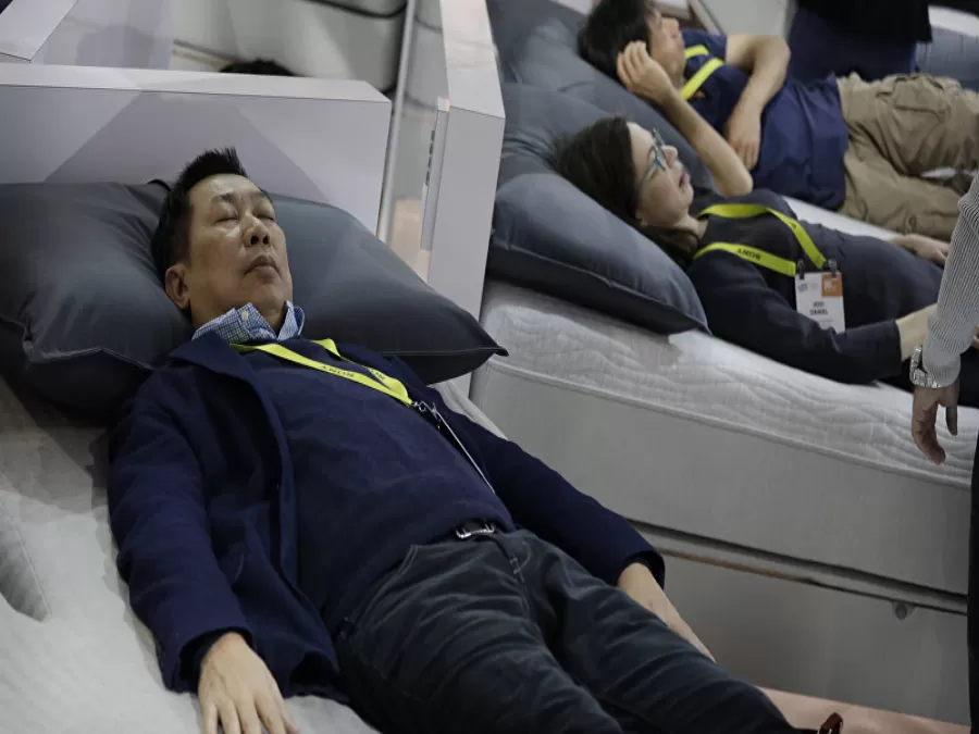 مدار الساعة,أخبار خفيفة ومنوعة