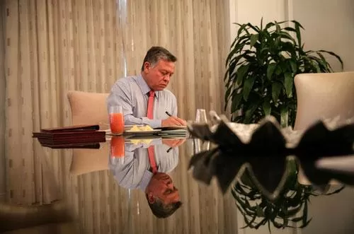 مدار الساعة,مقالات,الملك عبدالله الثاني,وسائل التواصل الاجتماعي,البحر الميت