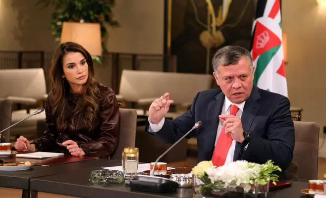 مدار الساعة,أسرار أردنية,الملك عبد الله الثاني بن الحسين,مجلس النواب,قصر الحسينية