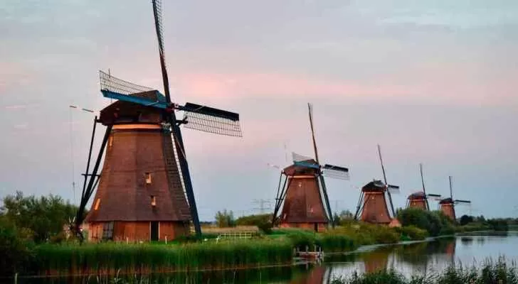 مدار الساعة,أخبار خفيفة ومنوعة