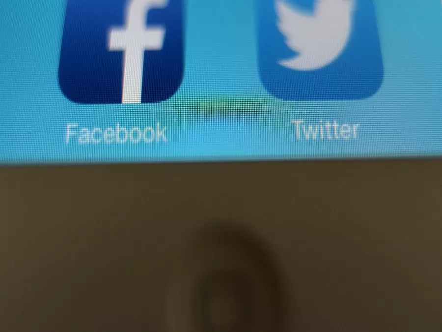 مدار الساعة,أخبار خفيفة ومنوعة,مواقع التواصل الاجتماعي