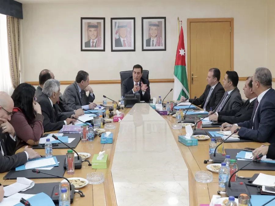 مدار الساعة,أخبار مجلس النواب الأردني,الملك عبد الله الثاني,مجلس النواب,أونروا,مواقع التواصل الاجتماعي