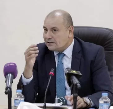 مدار الساعة,أخبار مجلس النواب الأردني,عبدالمنعم العودات,دائرة الأراضي والمساحة