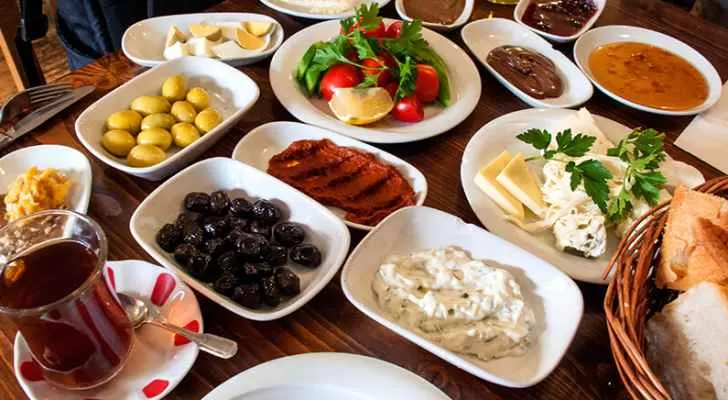 مدار الساعة,أخبار خفيفة ومنوعة