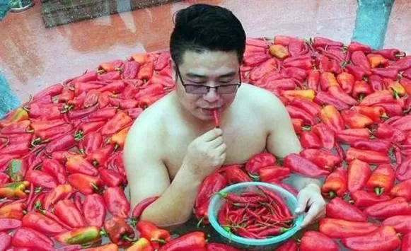 مدار الساعة,أخبار خفيفة ومنوعة