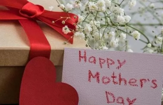 مدار الساعة,أخبار خفيفة ومنوعة,عيد الأم,عطلة رسمية