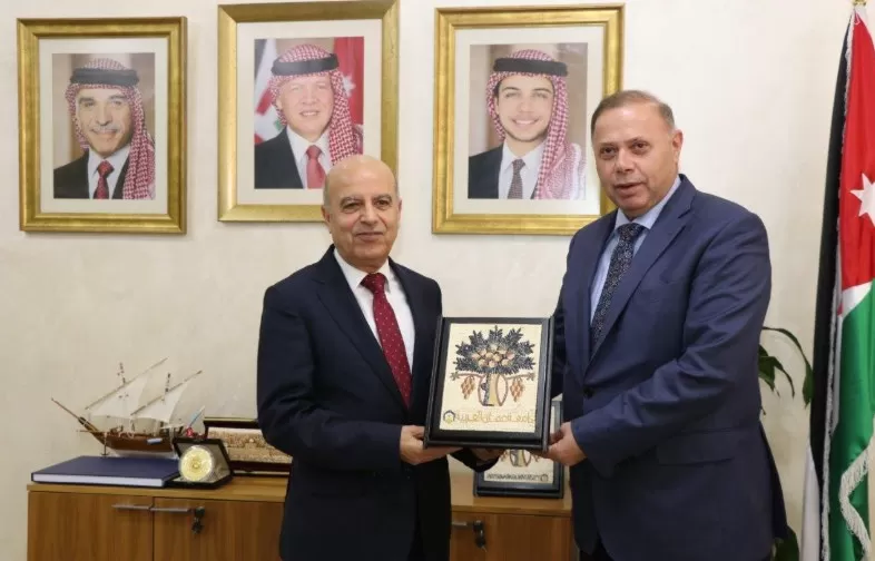 مدار الساعة,أخبار المجتمع الأردني,الحسين بن طلال,جامعة عمان العربية,جامعة عجلون الوطنية,جامعة الإسراء