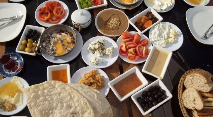 مدار الساعة,أخبار خفيفة ومنوعة