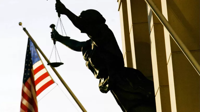 مدار الساعة,أخبار خفيفة ومنوعة