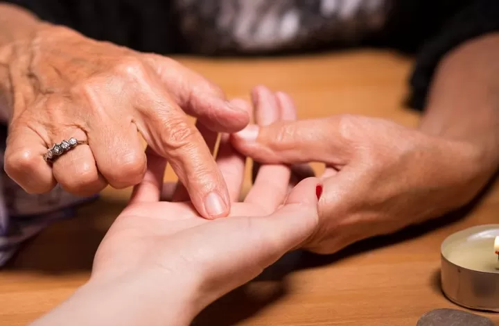 مدار الساعة,أخبار الأسرة