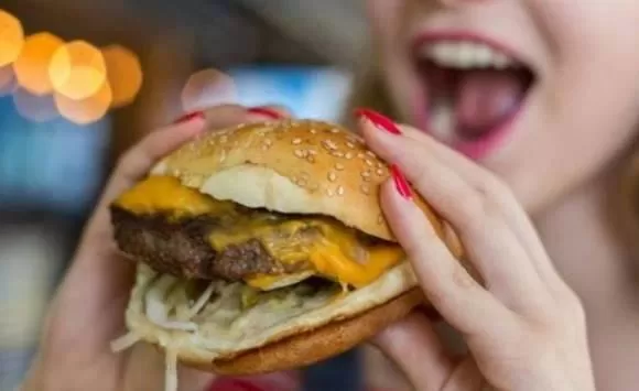 مدار الساعة,أخبار خفيفة ومنوعة