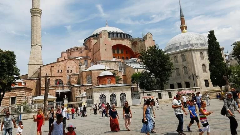 مدار الساعة,أخبار خفيفة ومنوعة